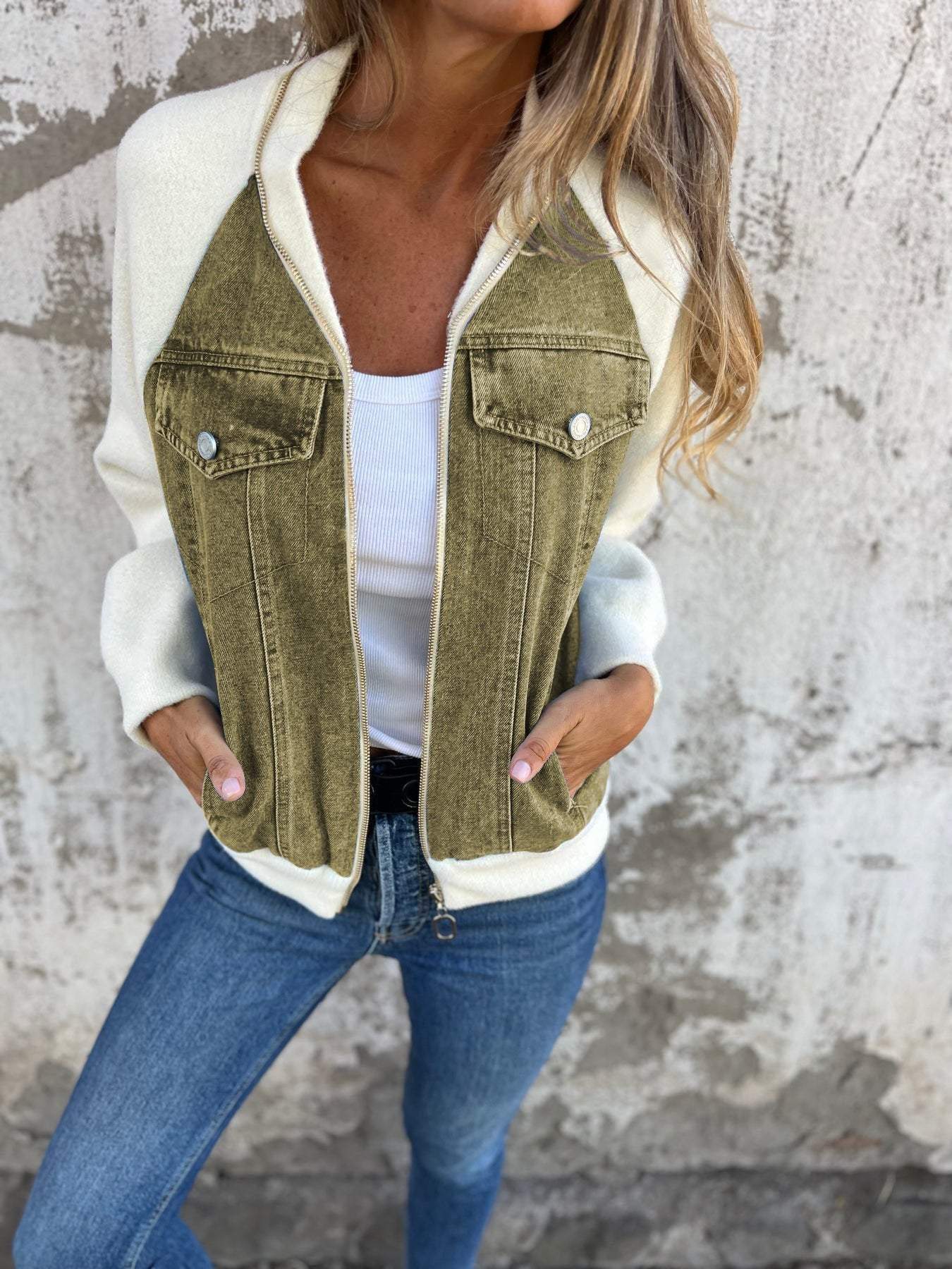 August - Versatile Classic Denim Jacket